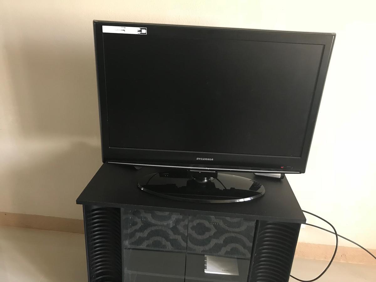1 Bedroom / 1 Bath . Private Apt. Free Wifi, Interent & Parking Sinajana Dış mekan fotoğraf